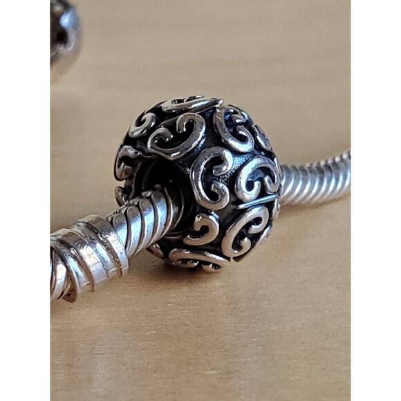 Pandora 790400 Sterling Silver Feeling Groovy Baroque Swirls Charm 925 - Picture 1 of 6